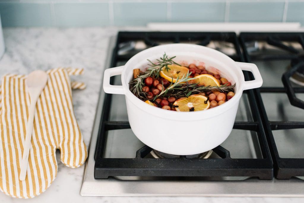 Colourful Winter potpourri on the stove