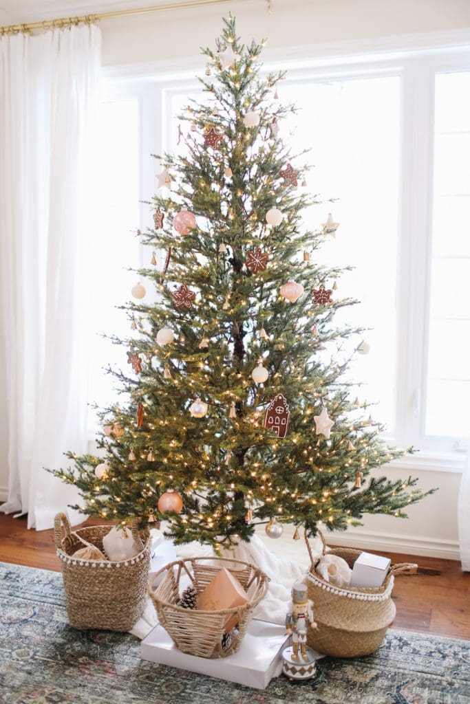 Christmas tree with gingerbread ornaments