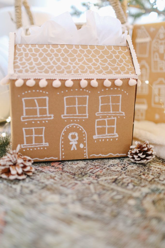 Gingerbread house gift box 